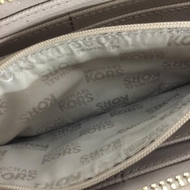 マイケルコース MICHAEL KORS 財布 長財布 35H3GGTVZ3L ラウンドファスナー ロゴ、文字 ベージュ / ベージュ / beige レディース USED 古着 中古 10151442