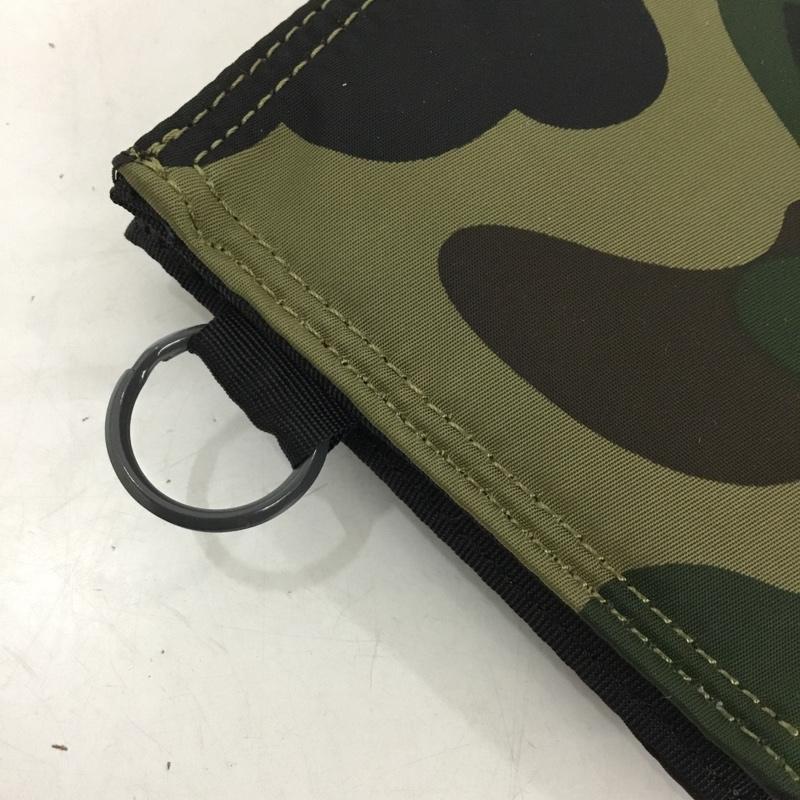 アベイシングエイプ A BATHING APE 財布 二つ折り PORTER BAPE 1ST CAMO WALLET カモフラージュ柄・迷彩 カーキ / カーキ / khaki X 黒 / ブラック / black X ベージュ / ベージュ / beige X 茶 / ブラウン / brown メンズ USED 古着 中古 10151528