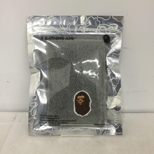アベイシングエイプ A BATHING APE ファッション小物 ファッション小物 APE HEAD HAND TOWEL ハンカチ タオル ハンドタオル ワンポイント 灰 / グレー / gray メンズ USED 古着 中古 10151529