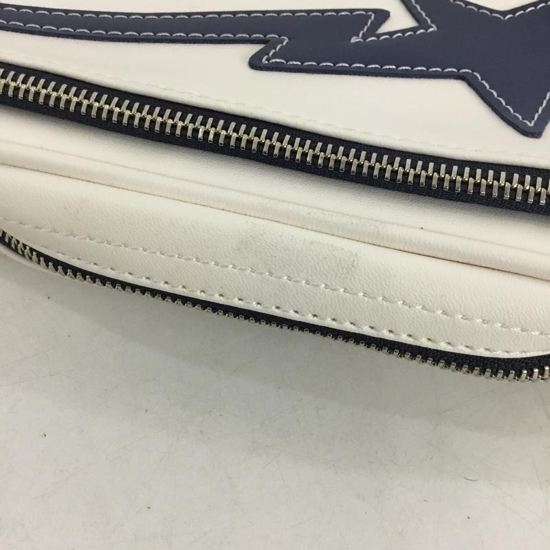 アベイシングエイプ A BATHING APE ポーチ ポーチ BAPE STA ロゴ、文字 白 / ホワイト / white X 紺 / ネイビー / navy メンズ USED 古着 中古 10151533
