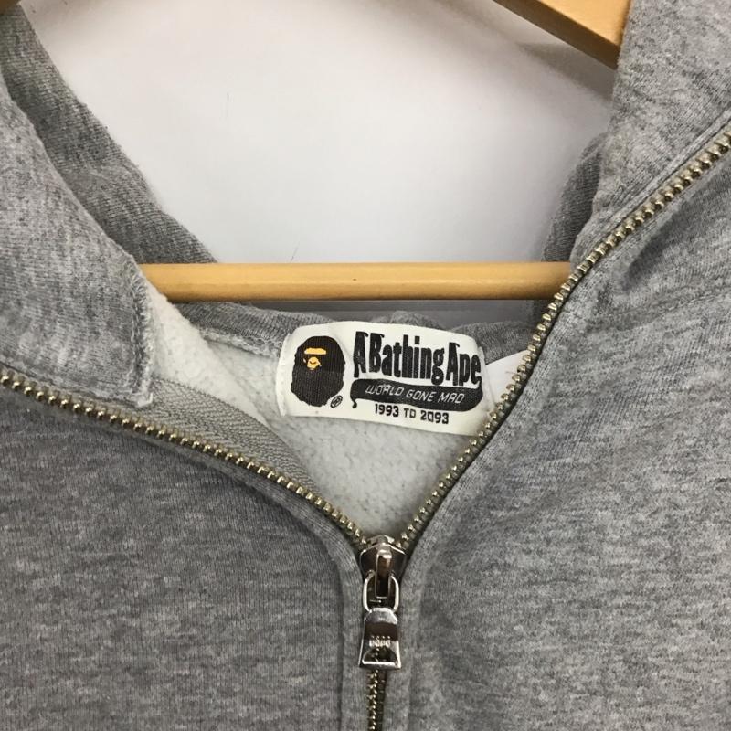 アベイシングエイプ A BATHING APE パーカー 長袖 長袖パーカー プルオーバーパーカー スウェット XL ロゴ、文字 灰 / グレー / gray メンズ USED 古着 中古 10151593