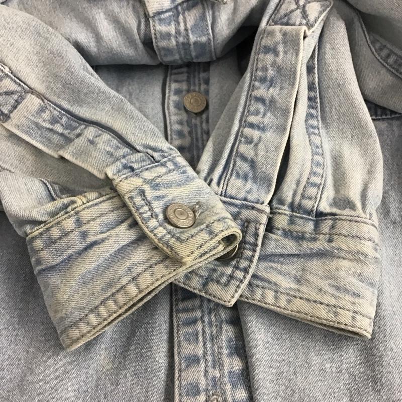 リーバイス Levi s シャツ、ブラウス 長袖 長袖シャツ デニムシャツ カジュアルシャツ M ロゴ、文字 インディゴ / インディゴ / Indigo メンズ USED 古着 中古 10151634