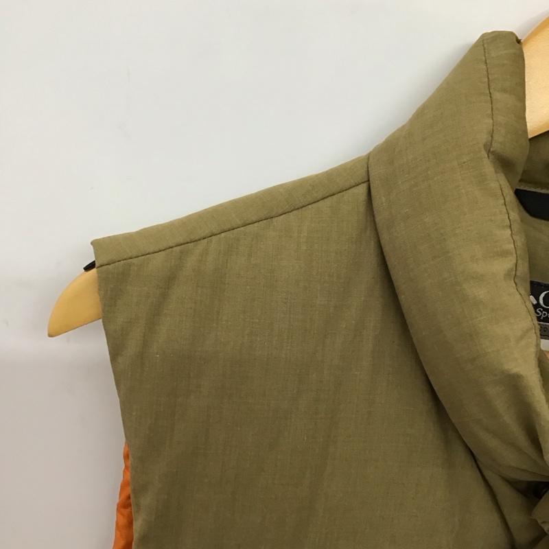 コロンビア Columbia ベスト ベスト ダウンベスト ノースリーブ フロントボタン S ロゴ、文字 ベージュ / ベージュ / beige メンズ USED 古着 中古 10151726