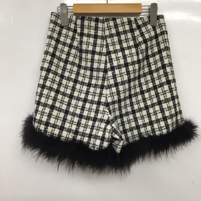エピヌ epine パンツ ショートパンツ ハーフパンツ ショートパンツ カジュアルパンツ 総柄 白 / ホワイト / white X 黒 / ブラック / black レディース USED 古着 中古 10151896