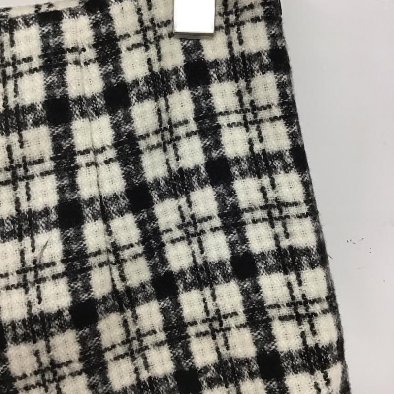 エピヌ epine パンツ ショートパンツ ハーフパンツ ショートパンツ カジュアルパンツ 総柄 白 / ホワイト / white X 黒 / ブラック / black レディース USED 古着 中古 10151896