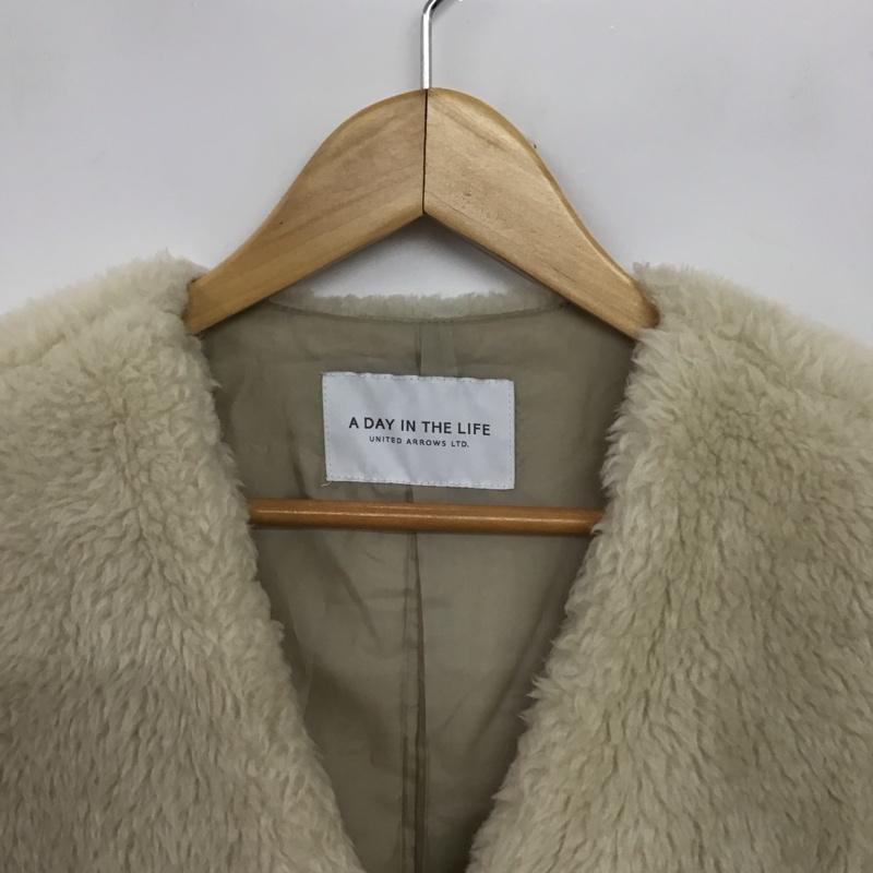 アデイインザライフ ユナイテッドアローズ A day in the life UNITED ARROWS ベスト ベスト ベスト ノースリーブカットソー 前開き 無地 アイボリー / アイボリー / レディース USED 古着 中古 10151911