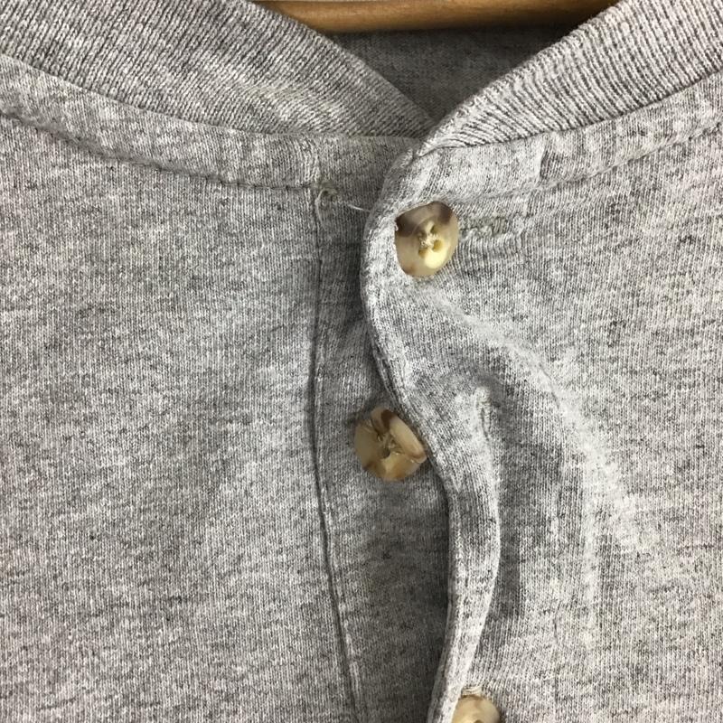 カーハート Carhartt Tシャツ 半袖 半袖カットソー プリントTシャツ ヘンリーネックカットソー XL ロゴ、文字 灰 / グレー / gray メンズ USED 古着 中古 10151915