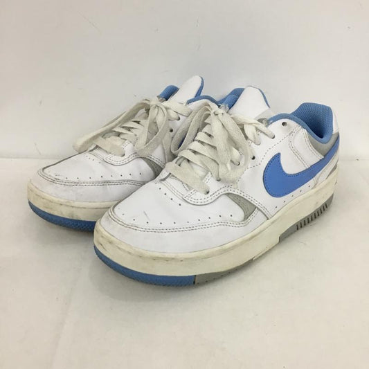 ナイキ NIKE スニーカー スニーカー DX9176-108 W GAMMA FORCE 24cm 24.0cm ロゴ、文字 白 / ホワイト / white X 水色 / ライトブルー / レディース USED 古着 中古 10151991