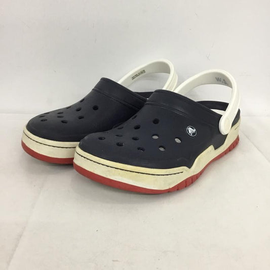 クロックス crocs サンダル サンダル 14300 コンフォートサンダル M8 ロゴ、文字 白 / ホワイト / white X 赤 / レッド / red X 紺 / ネイビー / navy メンズ USED 古着 中古 10152104