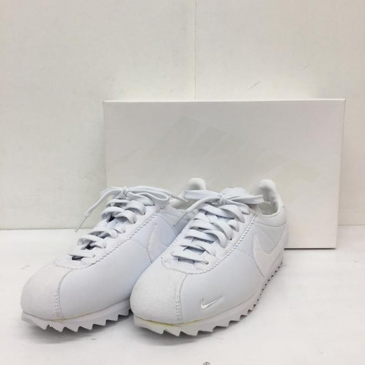ナイキ NIKE スニーカー スニーカー 810135-110 コルテッツ 27.5cm ロゴ、文字 白 / ホワイト / white メンズ USED 古着 中古 10152151