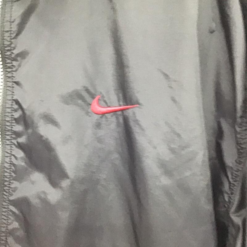 ナイキ NIKE ジャケット、上着 ジャンパー、ブルゾン ジップアップナイロンジャケット スタンドネックジャケット スポーツウェア XXL ロゴ、文字 黒 / ブラック / black メンズ USED 古着 中古 10152178