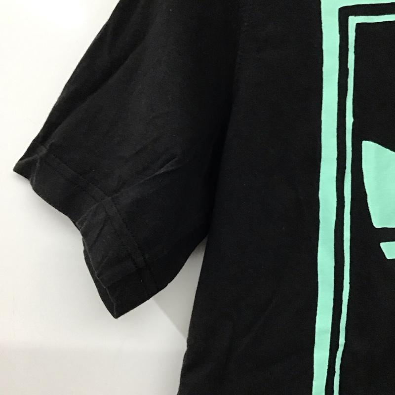 アディダス adidas Tシャツ 半袖 半袖カットソー プリントTシャツ クルーネックカットソー S プリント 黒 / ブラック / black メンズ USED 古着 中古 10152390