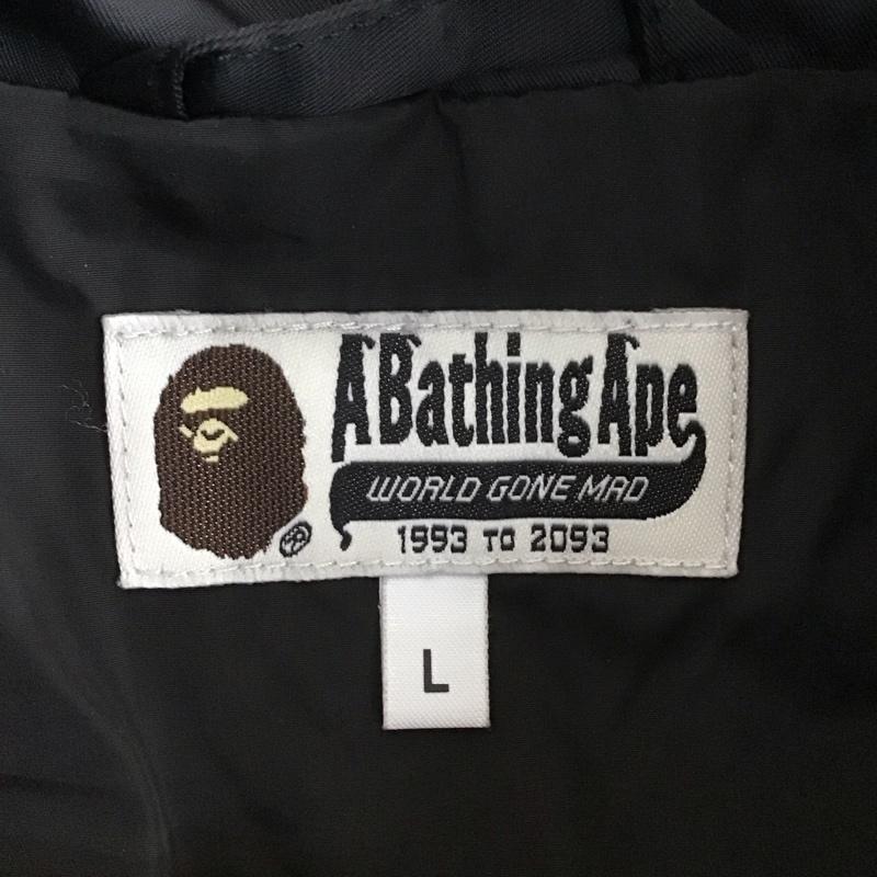 アベイシングエイプ A BATHING APE ジャケット、上着 ジャンパー、ブルゾン ジップアップナイロンジャケットパーカー アウター L ロゴ、文字 黒 / ブラック / black メンズ USED 古着 中古 10152474