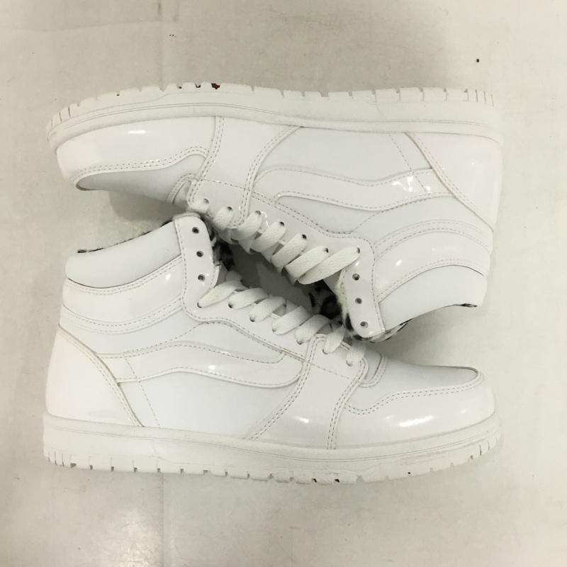 バンズ VANS スニーカー スニーカー V8080LEO RESOLUTION 23.5cm 23.5cm 無地 白 / ホワイト / white X 銀 / シルバー / silver color レディース USED 古着 中古 10152528