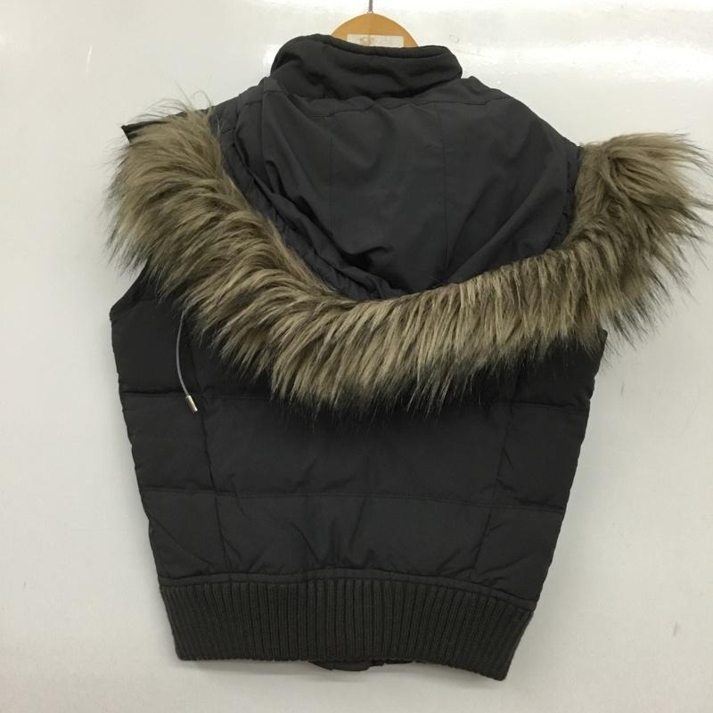 アバクロンビーアンドフィッチ ABERCROMBIE&FITCH ベスト ベスト 中綿ベスト M ワンポイント 灰 / グレー / gray レディース USED 古着 中古 10152562