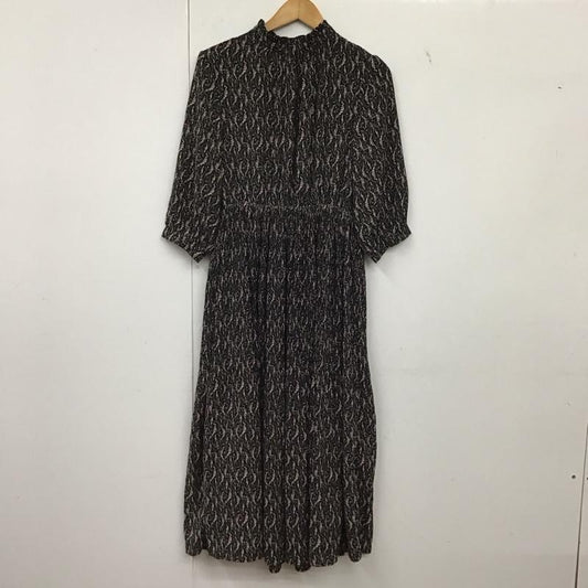レイカズン Ray Cassin ワンピース ロングスカート 半袖ロングワンピース フレアスカート ウエスト切り替え M プリント 黒 / ブラック / black レディース USED 古着 中古 10152574