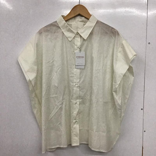 アデイインザライフ ユナイテッドアローズ A day in the life UNITED ARROWS シャツ、ブラウス 半袖 6416-699-0323 カットジャカード ギャザースリーブ ブラウス FREE 無地 オフホワイト / オフホワイト / レディース USED 古着 中古 10152594
