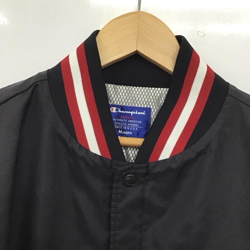 チャンピオン Champion ジャケット、上着 ジャンパー、ブルゾン cj1907 スタジャン ナイロンジャケット M ロゴ、文字 黒 / ブラック / black メンズ USED 古着 中古 10152632