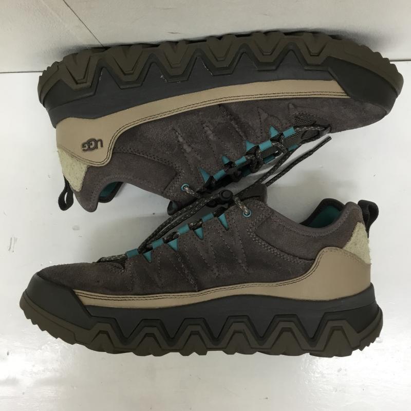 アグ UGG スニーカー スニーカー 1158252 CAPTRAIL LOW 27.0cm ロゴ、文字 チャコールグレー / チャコールグレー / メンズ USED 古着 中古 10152670