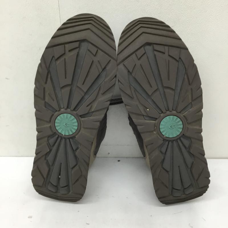 アグ UGG スニーカー スニーカー 1158252 CAPTRAIL LOW 27.0cm ロゴ、文字 チャコールグレー / チャコールグレー / メンズ USED 古着 中古 10152670