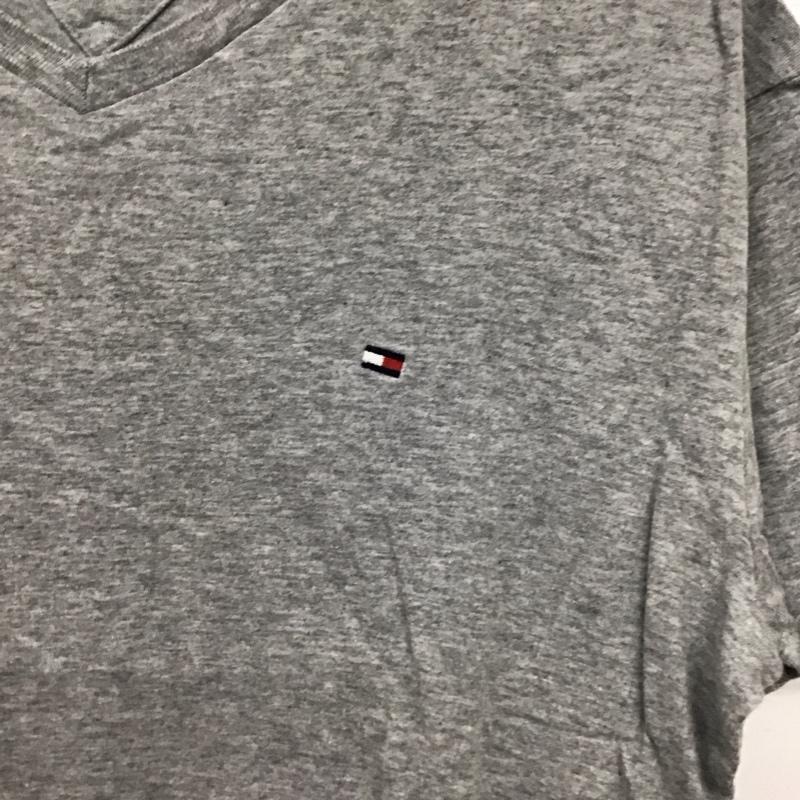 トミーヒルフィガー TOMMY HILFIGER Tシャツ 半袖 半袖カットソー プリントTシャツ Vネックカットソー S ロゴ、文字 灰 / グレー / gray メンズ USED 古着 中古 10152699