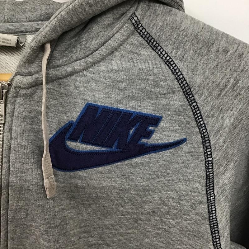ナイキ NIKE パーカー 長袖 ジップアップパーカー 長袖パーカー カジュアルジャケット L ロゴ、文字 灰 / グレー / gray レディース USED 古着 中古 10152769
