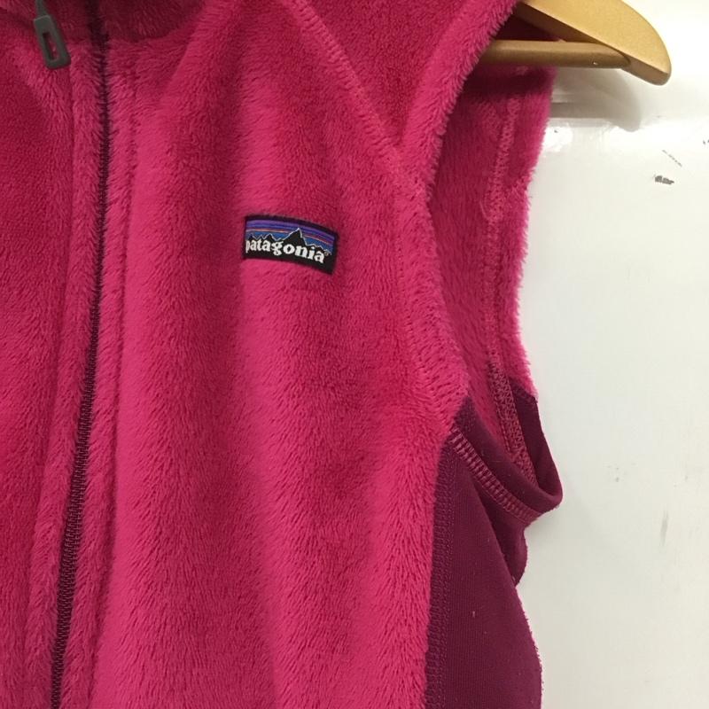 パタゴニア patagonia ベスト ベスト 25129FA11 フリースベスト フルジップ XS ロゴ、文字 マゼンタ / マゼンタ / レディース USED 古着 中古 10152894