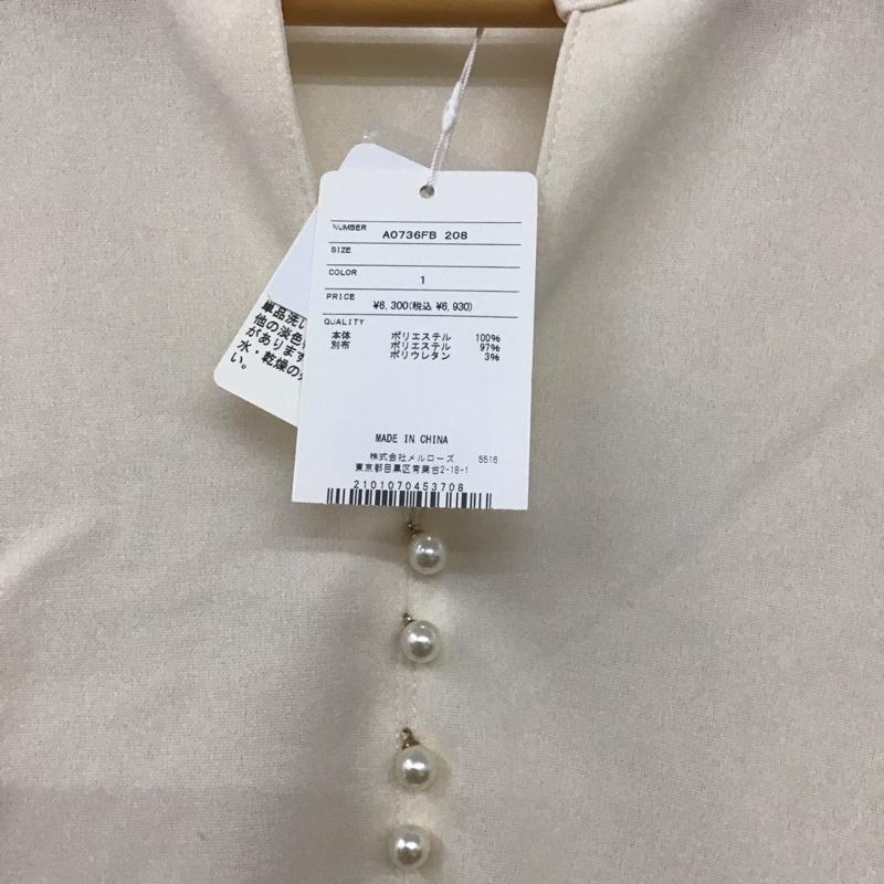 メルローズ MELROSE カットソー 長袖 長袖カットソー プルオーバーシャツ Vネック ノーカラーシャツ 無地 アイボリー / アイボリー / レディース USED 古着 中古 10152952