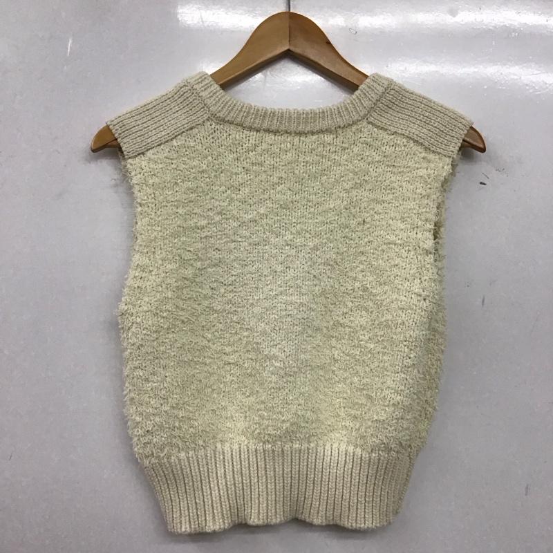 トゥデイフル TODAYFUL ベスト ベスト FREE 無地 白 / ホワイト / white レディース USED 古着 中古 10152986