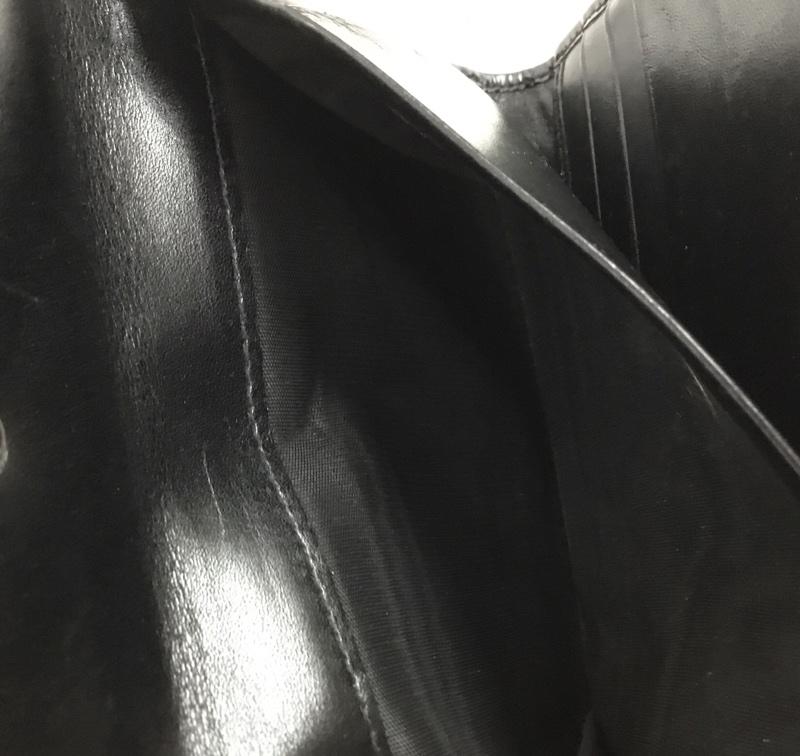 プラダ PRADA 財布 二つ折り ロゴ、文字 黒 / ブラック / black レディース USED 古着 中古 10153090