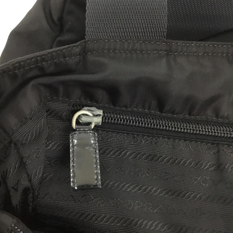 プラダ PRADA トートバッグ トートバッグ ナイロントート ロゴ、文字 黒 / ブラック / black レディース USED 古着 中古 10153103