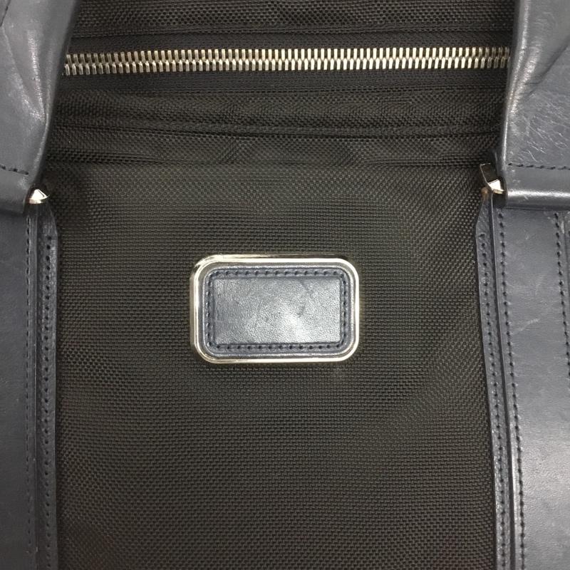 トゥミ TUMI トートバッグ トートバッグ ビジネスバッグ 無地 黒 / ブラック / black X 紺 / ネイビー / navy メンズ USED 古着 中古 10153152