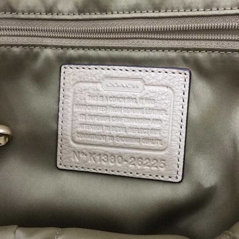 コーチ COACH トートバッグ トートバッグ 26225 レザー ロゴ、文字 ベージュ / ベージュ / beige レディース USED 古着 中古 10153178