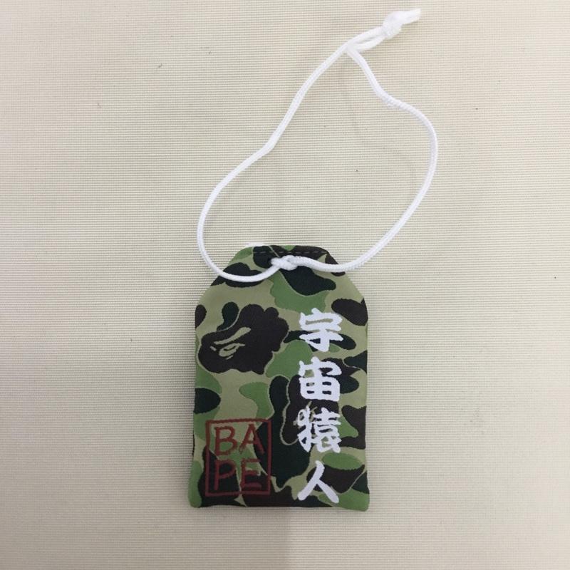 アベイシングエイプ A BATHING APE ファッション小物 ファッション小物 宇宙猿人 御守り 総柄 マルチカラー / マルチカラー / multicolor メンズ USED 古着 中古 10153181