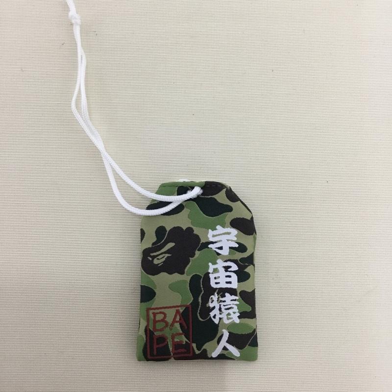アベイシングエイプ A BATHING APE ファッション小物 ファッション小物 宇宙猿人 御守り 総柄 マルチカラー / マルチカラー / multicolor メンズ USED 古着 中古 10153183