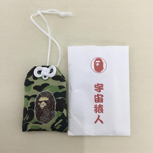 アベイシングエイプ A BATHING APE ファッション小物 ファッション小物 宇宙猿人 御守り 総柄 マルチカラー / マルチカラー / multicolor メンズ USED 古着 中古 10153184
