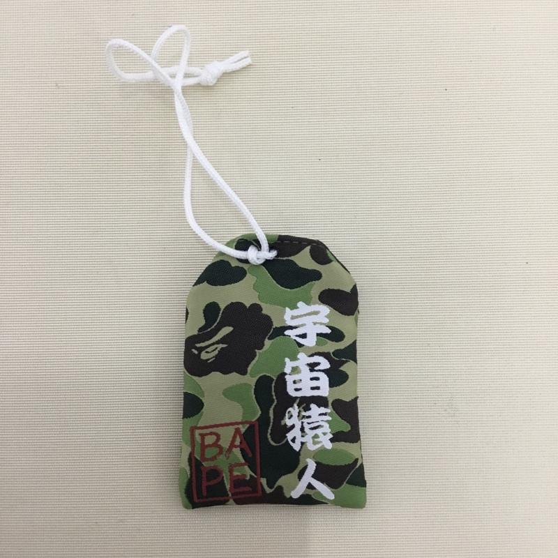 アベイシングエイプ A BATHING APE ファッション小物 ファッション小物 宇宙猿人 御守り 総柄 マルチカラー / マルチカラー / multicolor メンズ USED 古着 中古 10153184