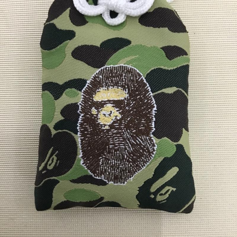 アベイシングエイプ A BATHING APE ファッション小物 ファッション小物 宇宙猿人 御守り 総柄 マルチカラー / マルチカラー / multicolor メンズ USED 古着 中古 10153184