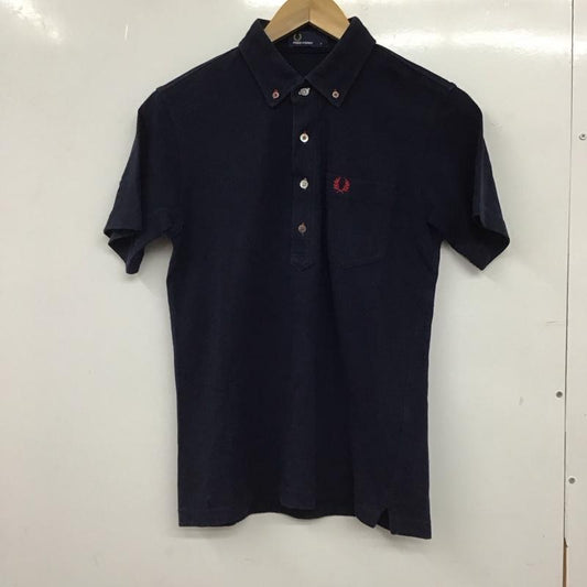 フレッドペリー FRED PERRY ポロシャツ 半袖 半袖ポロシャツ カラーシャツ 半袖カットソー S ロゴ、文字 紺 / ネイビー / navy メンズ USED 古着 中古 10153229