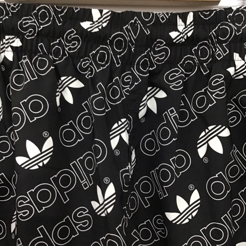 アディダス adidas パンツ ショートパンツ dh4791 ショートパンツ ハーフパンツ カジュアルパンツ プリント 黒 / ブラック / black メンズ USED 古着 中古 10153260