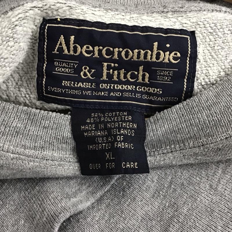 アバクロンビーアンドフィッチ ABERCROMBIE&FITCH トレーナー 長袖 長袖トレーナー スウェット クルーネック プルオーバー XL ロゴ、文字 灰 / グレー / gray メンズ USED 古着 中古 10153343