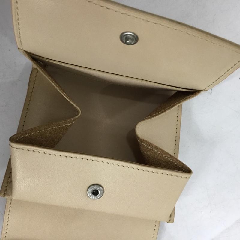 アベイシングエイプ A BATHING APE 財布 二つ折り レザー ワンポイント ベージュ / ベージュ / beige メンズ USED 古着 中古 10153373