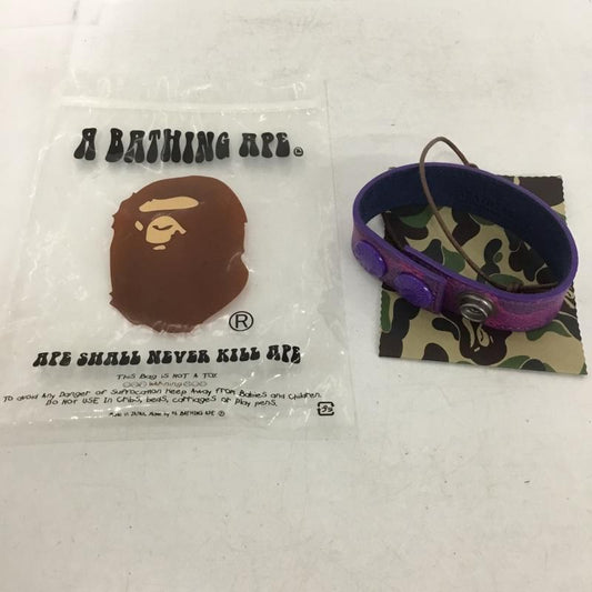 アベイシングエイプ A BATHING APE アクセサリー ブレスレット、バングル レザー カモフラージュ柄・迷彩 紫 / パープル / purple メンズ USED 古着 中古 10153375
