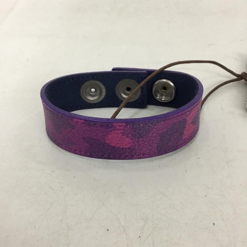 アベイシングエイプ A BATHING APE アクセサリー ブレスレット、バングル レザー カモフラージュ柄・迷彩 紫 / パープル / purple メンズ USED 古着 中古 10153375
