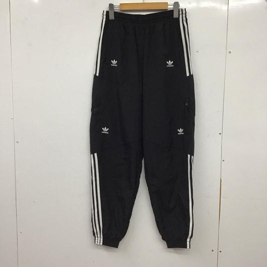アディダス adidas パンツ ワークパンツ、ペインターパンツ H22870 ナイロンパンツ ワイドパンツ ロゴ、文字 黒 / ブラック / black メンズ USED 古着 中古 10153398