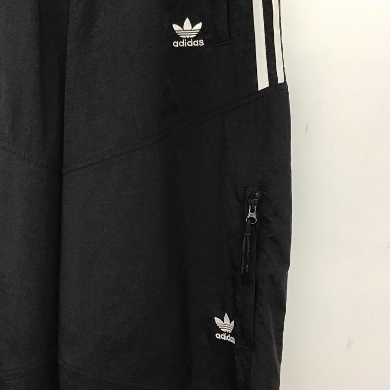 アディダス adidas パンツ ワークパンツ、ペインターパンツ H22870 ナイロンパンツ ワイドパンツ ロゴ、文字 黒 / ブラック / black メンズ USED 古着 中古 10153398