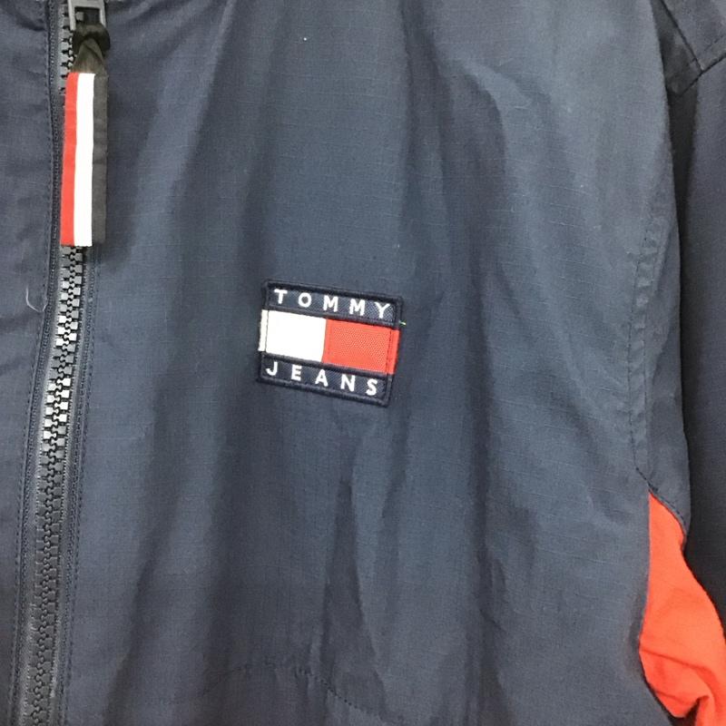 トミーヒルフィガー TOMMY HILFIGER ジャケット、上着 ジャンパー、ブルゾン ジップアップジャケット アウター スタンドネック M ロゴ、文字 紺 / ネイビー / navy X 白 / ホワイト / white X 赤 / レッド / red メンズ USED 古着 中古 10153405
