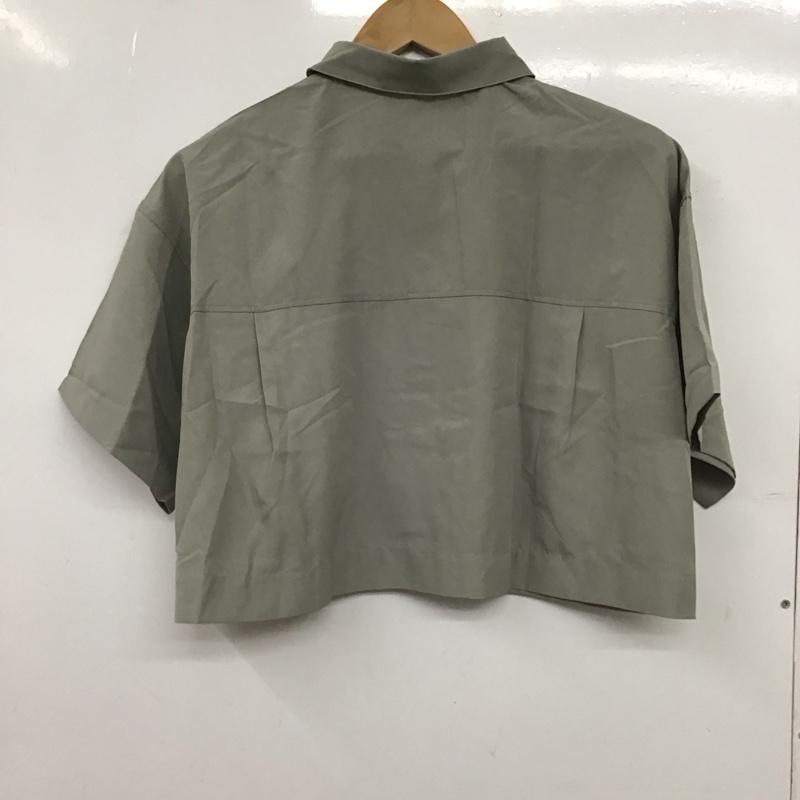オリーブデオリーブ OLIVE des OLIVE シャツ、ブラウス 半袖 半袖シャツ 刺繍シャツ カラーシャツ ショート丈 M ロゴ、文字 灰 / グレー / gray レディース USED 古着 中古 10153438