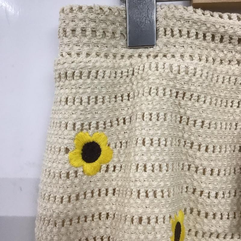 ザラ ZARA スカート ミニスカート ひまわり タグ付 L 無地 オフホワイト / オフホワイト / レディース USED 古着 中古 10153473