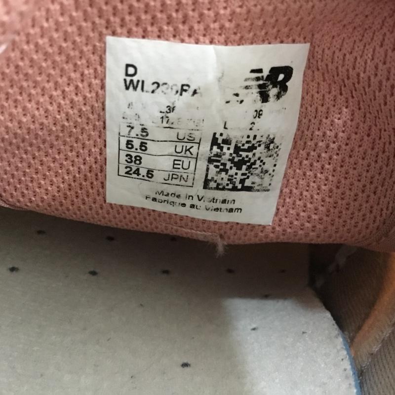 ニューバランス New Balance スニーカー スニーカー ローカット 24.5cm 24.5cm ロゴ、文字 桃 / ピンク / pink レディース USED 古着 中古 10153514
